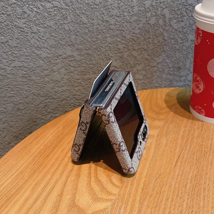 gucci風 galaxy ZFlip3スマホケース 欧米風
