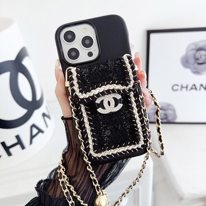アイフォン 15プロ カバーchanel シャネル 女性愛用