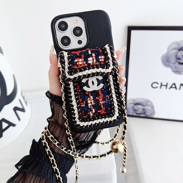アイフォン 15プロ カバーchanel シャネル 女性愛用