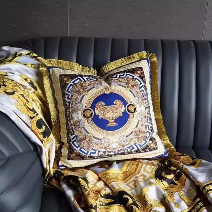 ヨーロッパ風模様 抱き枕 Versace