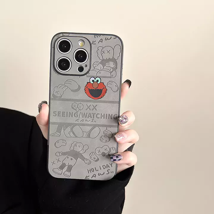 字母 ブラック kaws iphone 14pro maxケース