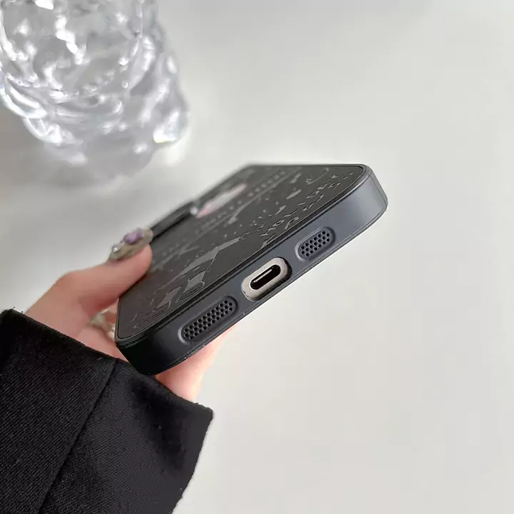 カウズ  アイフォーン 15pro max カバー 売れ筋