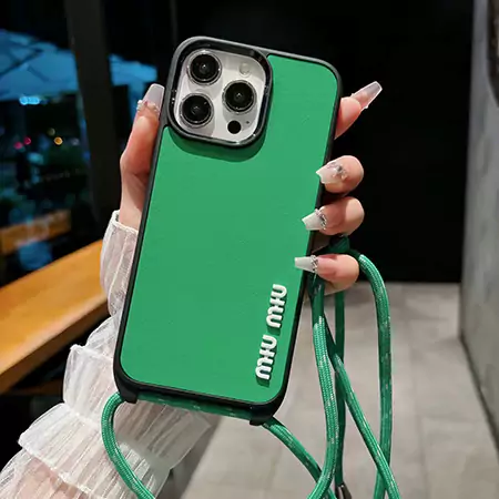 ミュウミュウ iphone16pro ケース 新発売