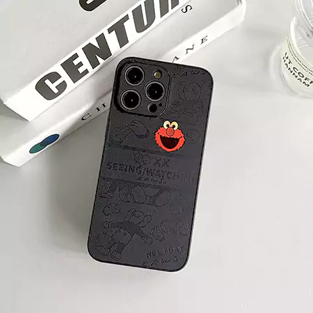 カウズ  ソフトシープスキン スマホケース 最新型